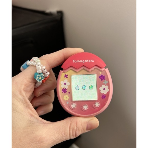 Tamagotchi Pix Floral Pink Handheld Device Tested & Works Fast Shipping